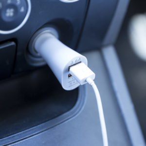 Foto Carregador Veciular MTB 12356 Imagem Branco (4)